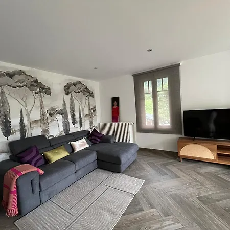 Arolles, 2 Bedrooms Apartment, View Mont Blanc, Parking * Шамоні